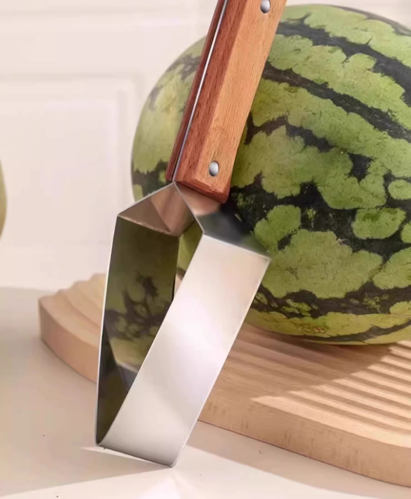 Eine ganze Wassermelone in 10 Sekunden aufschneiden