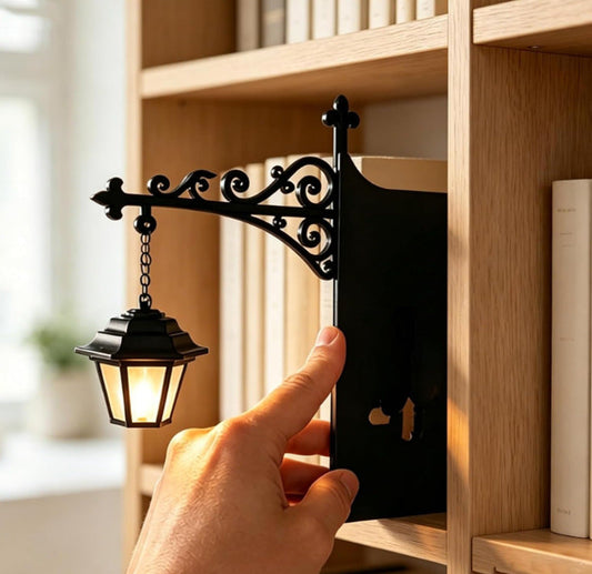 Dekorative Bücherregalbeleuchtung in Laterne-Optik | Vintage-LED-Lampe für Leseecken