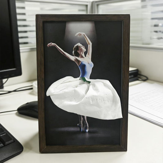 Papiertablett aus massivem Walnussholz mit Ballettmotiv / Serviettenhalter aus Naturholz