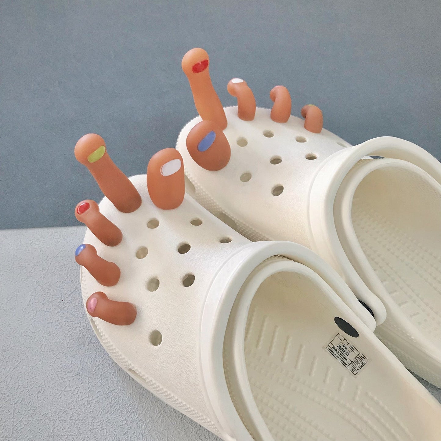 EVA-Komfort-Clogs + DIY-Schuh-Charms-Set