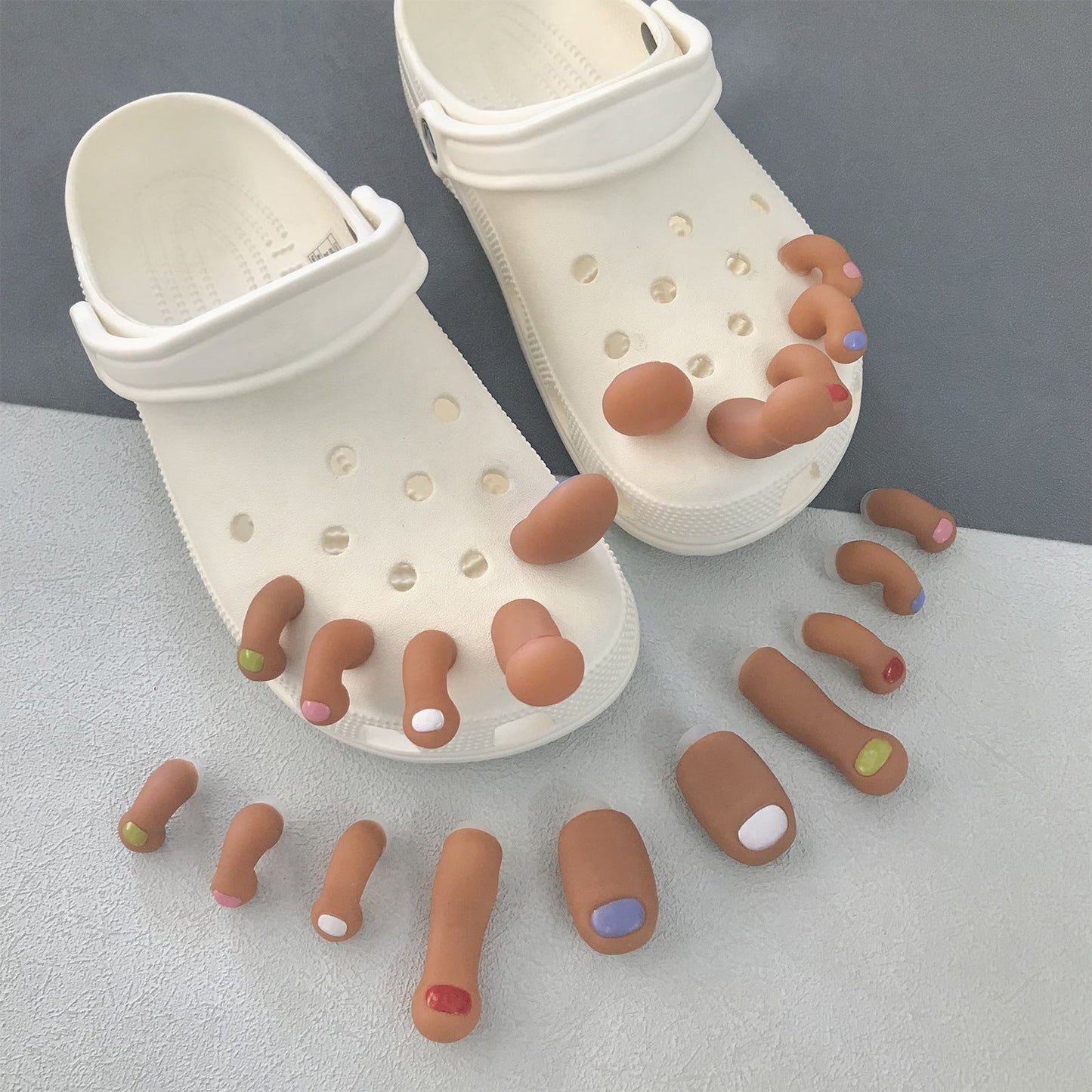 EVA-Komfort-Clogs + DIY-Schuh-Charms-Set